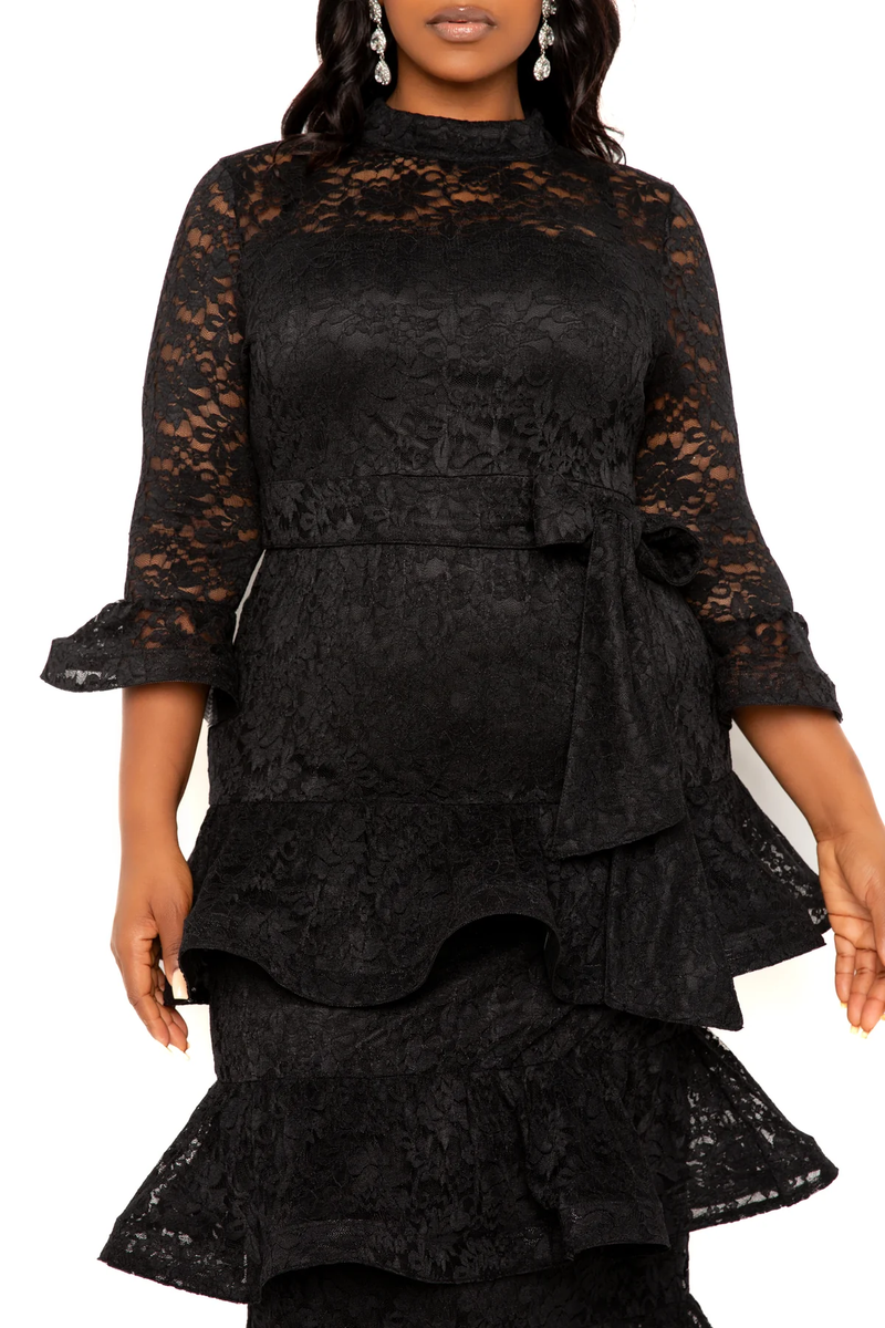 LACE BELL SLEEVE TIERED DRESS